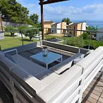 Modern Seaside K2 *